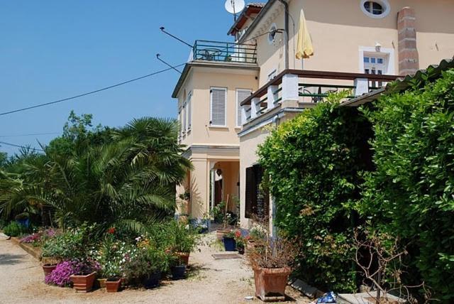 Bungalow Leo Savudrija Luaran gambar