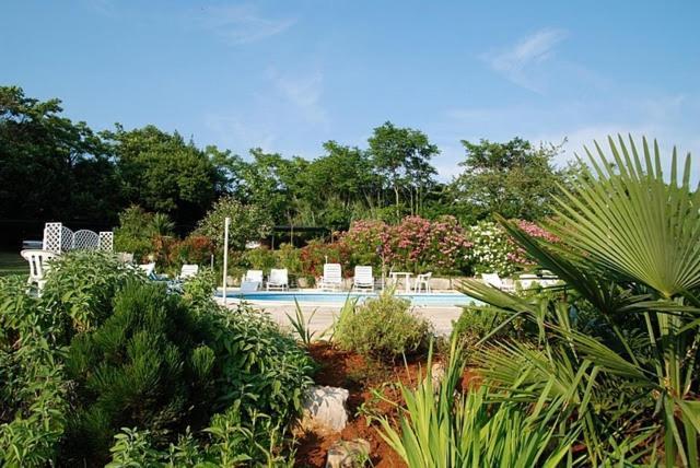 Bungalow Leo Savudrija Luaran gambar